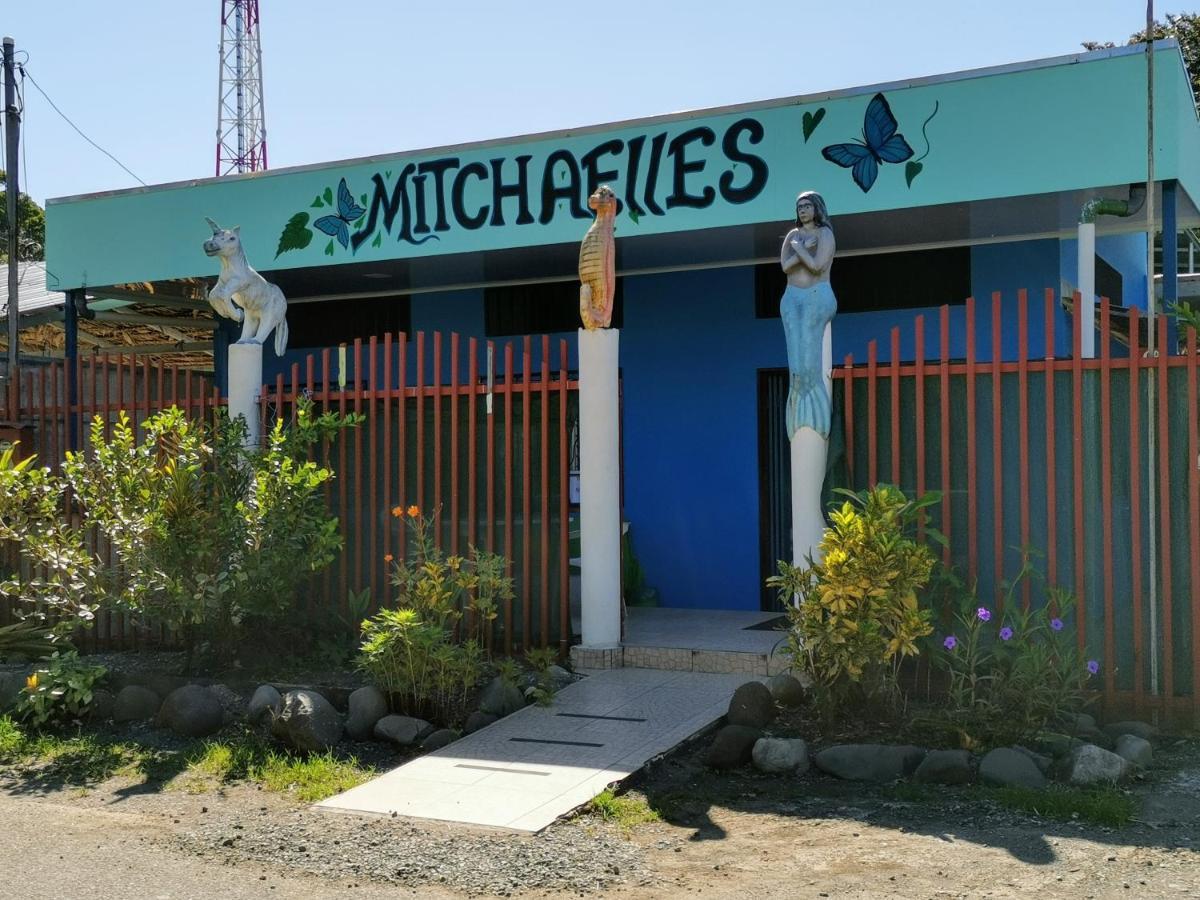 Cabinas Mitchaelle'S Puerto Viejo de Talamanca Eksteriør billede