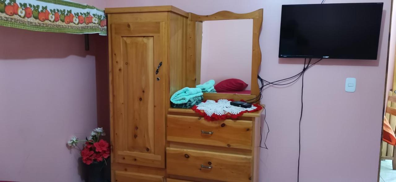 Cabinas Mitchaelle'S Puerto Viejo de Talamanca Eksteriør billede