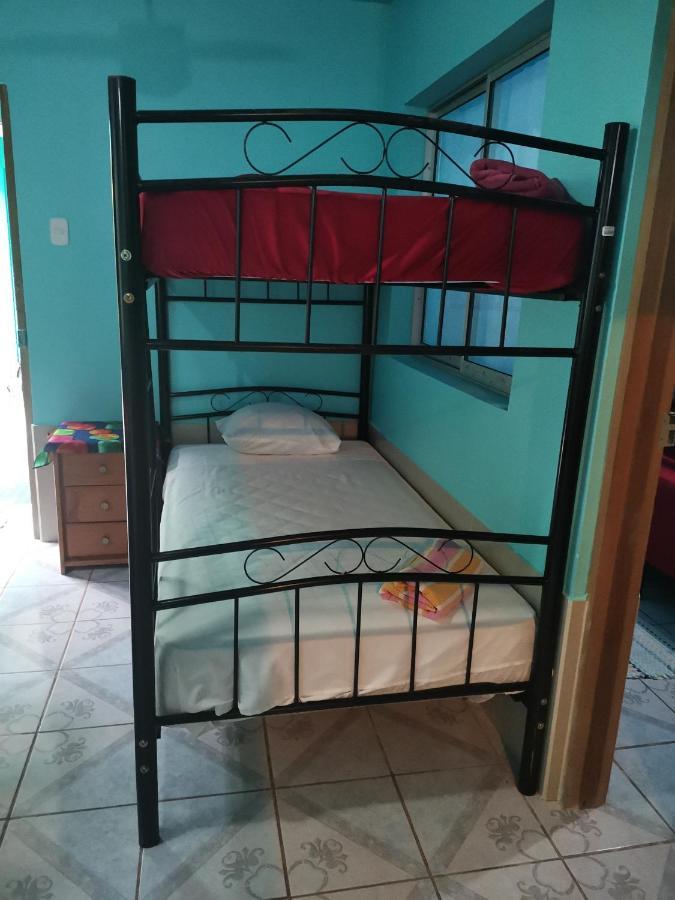 Cabinas Mitchaelle'S Puerto Viejo de Talamanca Eksteriør billede