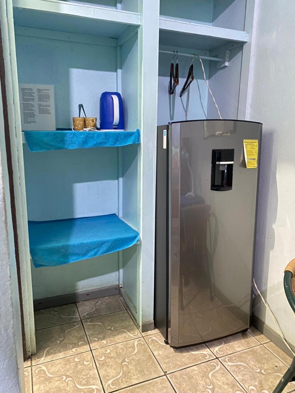 Cabinas Mitchaelle'S Puerto Viejo de Talamanca Eksteriør billede
