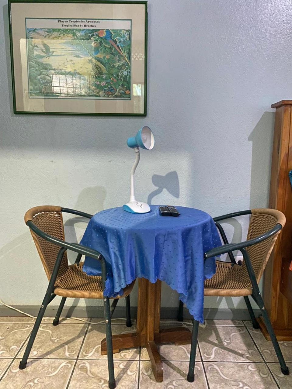 Cabinas Mitchaelle'S Puerto Viejo de Talamanca Eksteriør billede